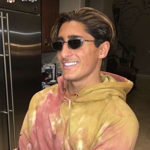 Meet your Posher, Dane